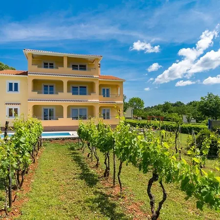 빌라 Villa Green Holiday *