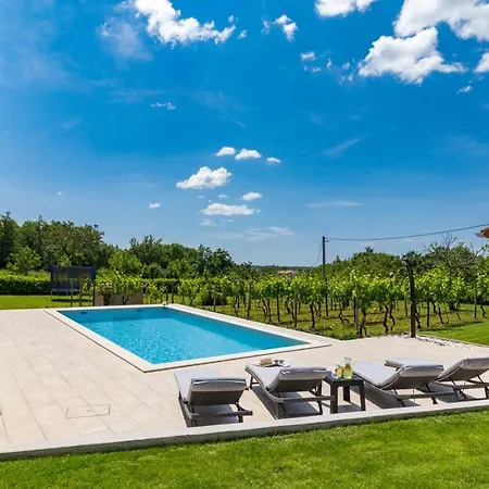 빌라 Villa Green Holiday *