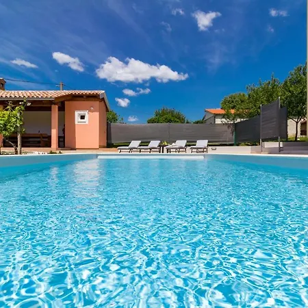 Villa Green Holiday *